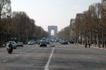Champs Élysées amb l'Arc de Triomf al fons